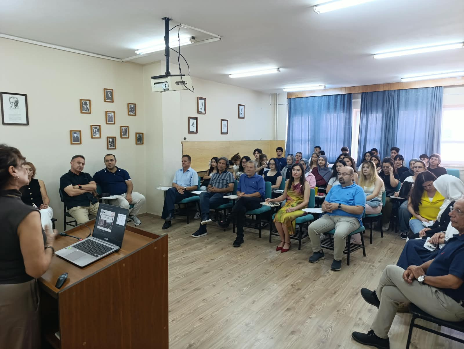 Biyoloji Bölümü Oryantasyon Programı Öğretim Üye ve Öğretim Elemanlarımızın Katkıları ile Başarılı Bir Şekilde Gerçekleştirildi.